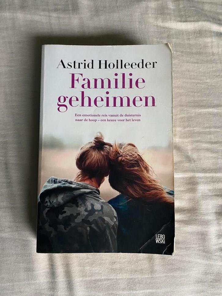 Astrid Holleeder - Familiegeheimen, Boeken, Romans, Gelezen, Nederland, Ophalen of Verzenden