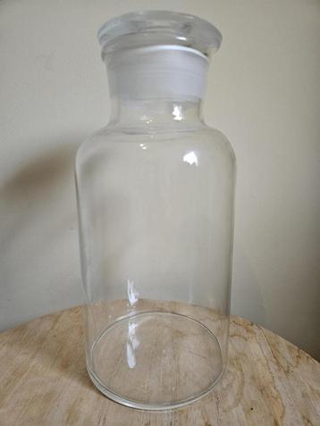 Glazen pot met deksel H30 * Ø14 cm beschikbaar voor biedingen