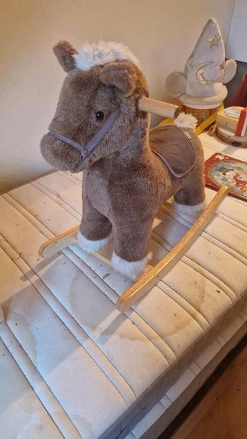 Schommelpaard - Leuk speelgoed! beschikbaar voor biedingen