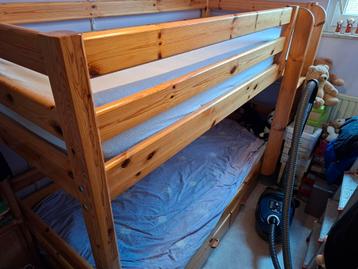 Stapelbed 200x90 beschikbaar voor biedingen