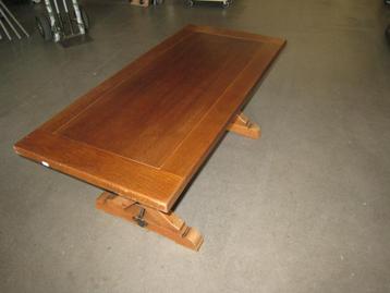 Mooie eiken salontafel, hoog 47, breed 120, diep 56 beschikbaar voor biedingen