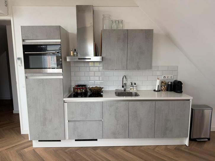 Bruynzeel Frontjes | Betongrijs Verticaal | Atlas serie, Huis en Inrichting, Keuken | Keukenelementen, Zo goed als nieuw, Minder dan 25 cm