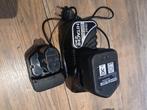Hitachi Acculader UC 18YG + Accu AKKU 1214S, Ophalen of Verzenden, Gebruikt