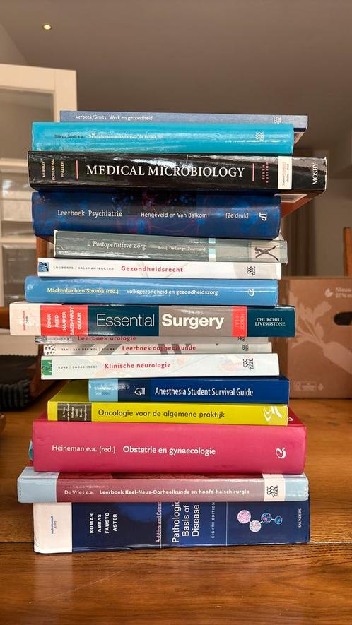 Studieboeken Geneeskunde, Boeken, Partijen en Verzamelingen, Gelezen, Ophalen