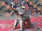 Olifant met berijder mooi antiek beeldje uit India van brons, Ophalen of Verzenden