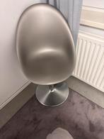 2 grijze barkrukken, Huis en Inrichting, Barkrukken, 2 krukken, Ophalen of Verzenden, In hoogte verstelbaar, 60 tot 90 cm