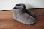 Ugg classic mini maat 36 NETTE STAAT €49,-, UGG, Lage of Enkellaarzen, Ophalen of Verzenden, Grijs