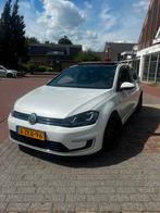 Golf GTE 1.4 TSI DSG | Panoramadak | LED | Verlaagd | 204PK, Auto's, Stof, 4 cilinders, Wit, Parkeersensor