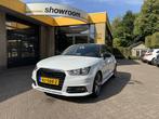 Audi A1 Sportback 1.0 TFSI Adrenalin Automaat Navi Airco, Auto's, Audi, Euro 6, 580 kg, 4 stoelen, Wit