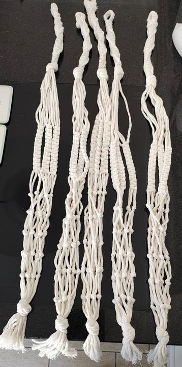 Macrame Bloempothanger - Handgemaakt! beschikbaar voor biedingen