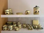 Zeller kip en haan servies. 81 delig., Huis en Inrichting, Ophalen, Zo goed als nieuw, Overige stijlen, Aardewerk
