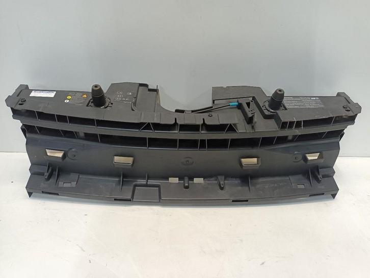 Voorfront slotplaat Renault Kangoo, Auto-onderdelen, Carrosserie en Plaatwerk, Renault, Gebruikt, Herkomst onderdeel bekend, 12 maanden garantie