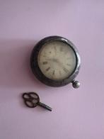 Oud zakhorloge met sleutel, Antiek en Kunst, Ophalen of Verzenden