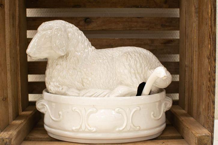 Porseleinen soepterrine 39382, Huis en Inrichting, Keuken | Servies, Gebruikt, Schaal of Schalen, Overige stijlen, Porselein, Ophalen of Verzenden