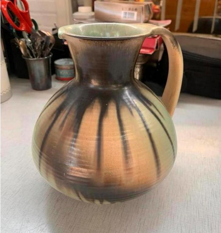 Vaas Klaas Mobach met structuur vaasje model 741, Huis en Inrichting, Woonaccessoires | Vazen, Ophalen of Verzenden