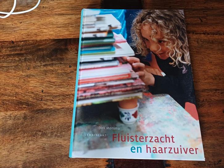 Dirk Monsma - Fluisterzacht en haarzuiver, Boeken, Overige Boeken, Zo goed als nieuw, Ophalen of Verzenden