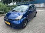 Toyota Aygo 1.0-12V!Airco!Carplay!, Voorwielaandrijving, Gebruikt, Startonderbreker, 68 pk