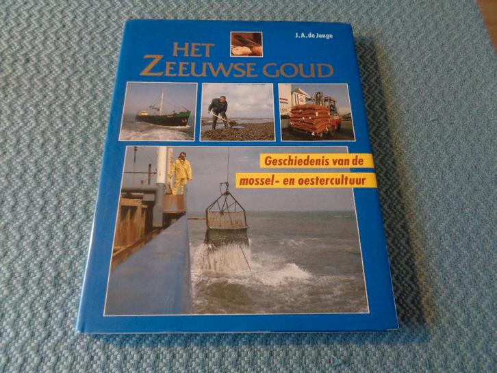 Het Zeeuwse Goud - Mossel- en oestercultuur, Boeken, Streekboeken en Streekromans, Zo goed als nieuw, Zeeland, Ophalen of Verzenden