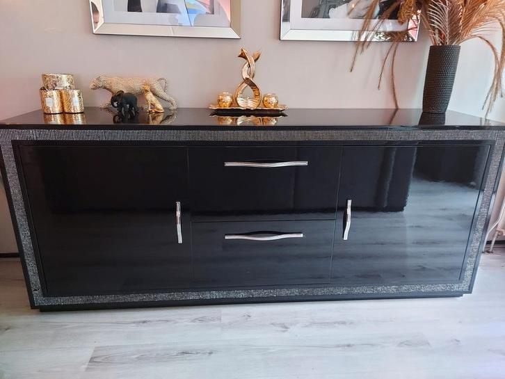 Italiaanse zwarte hoogglans dressoir/tv meubel, Huis en Inrichting, Kasten | Televisiemeubels, Zo goed als nieuw, Minder dan 100 cm