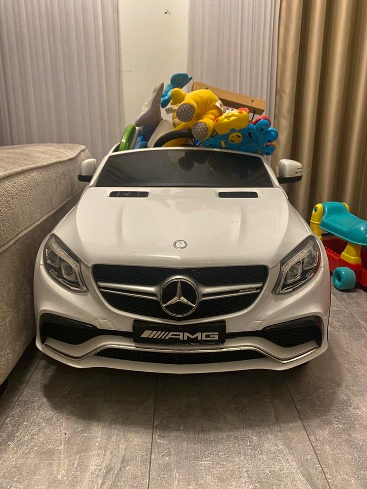 Mercedes-AMG kinderauto met motor & accu wit, Kinderen en Baby's, Speelgoed | Buiten | Voertuigen en Loopfietsen, Gebruikt, Overige typen