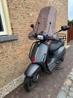 Te koop vespa sprint 2021, Fietsen en Brommers, Scooters | Vespa, Ophalen, Zo goed als nieuw, Overige modellen