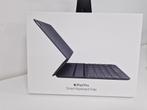 Smart Keyboard Folio iPad 11-inch iPad Pro (1st gen) Arabic, Ophalen of Verzenden, Nieuw, 11 inch, Bescherming voor- en achterkant
