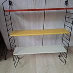 Vintage boekenrek van Tomado, Huis en Inrichting, Woonaccessoires | Wandplanken en Boekenplanken, Ophalen of Verzenden, Gebruikt