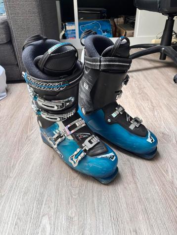 Nordica Skischoenen beschikbaar voor biedingen