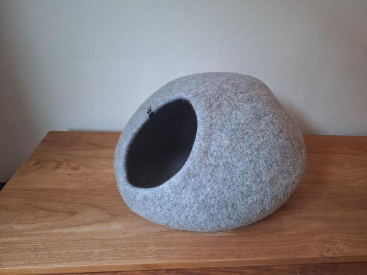 PEBBLE Viltgrot voor katten van wol, Dieren en Toebehoren, Katten-accessoires, Zo goed als nieuw, Ophalen