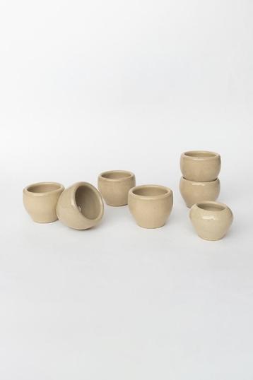 Beige Amuse Potjes 7 Stuks beschikbaar voor biedingen