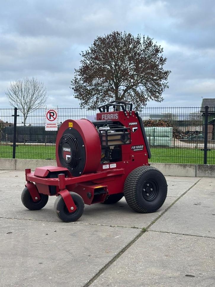 Ferris fb1000 hurricane bladblazer demo, Tuin en Terras, Bladblazers, Zo goed als nieuw, Ruggedragen, Benzine, Ophalen of Verzenden