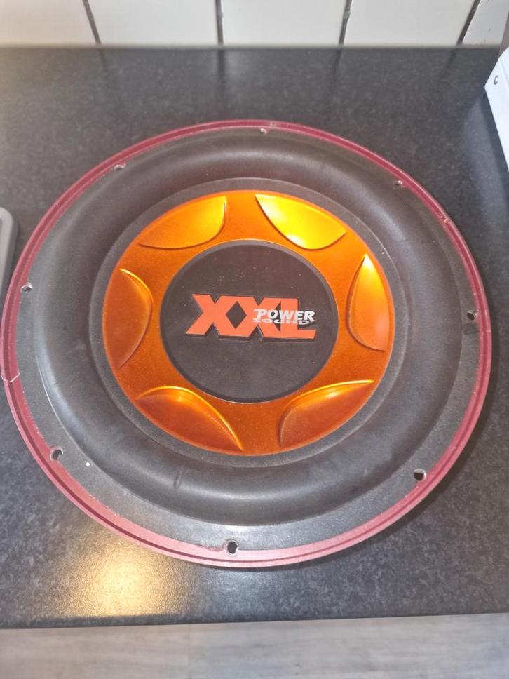 Krachtige Subwoofer - XXL Power 600W, Auto diversen, Autospeakers, Ophalen of Verzenden