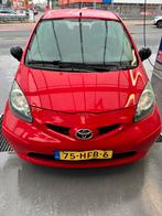 Toyota Aygo 1.0 12V Vvt-i 3DRS MMT 2008 rood nieuwe apk, Auto's, Voorwielaandrijving, 4 stoelen, 68 pk, Origineel Nederlands