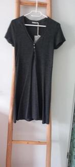 ANTRACIET GRIJS JURKJE GEDDES AND GILLMORE MT S/M, Nieuw, Ophalen of Verzenden, Geddes and Gillmore, Maat 36 (S)