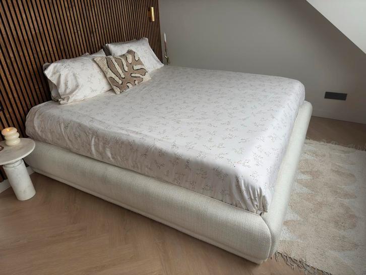 Tweepersoonsbed 180x200 Westwing met opbergruimte, Huis en Inrichting, Slaapkamer | Bedden, Zo goed als nieuw, Tweepersoons, 180 cm