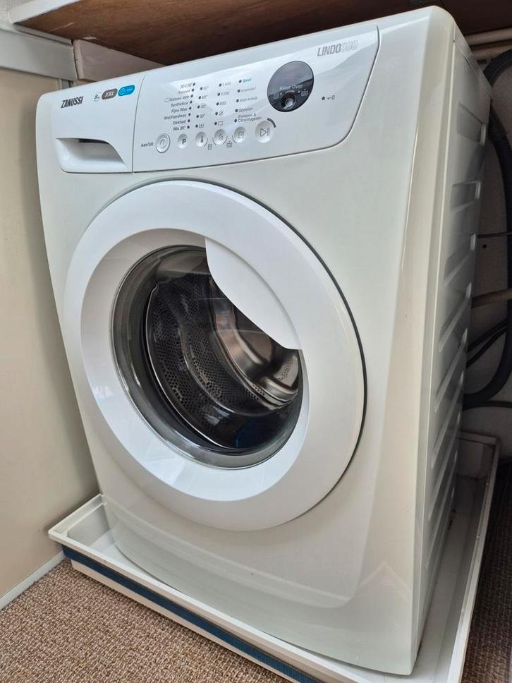 Zanussi 8kg XXL Wasmachine, Witgoed en Apparatuur, Wasmachines, Gebruikt, Voorlader, 8 tot 10 kg, 85 tot 90 cm, 1200 tot 1600 toeren