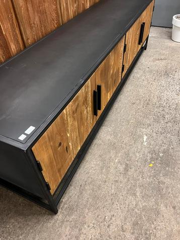 Tv meubel 54/200/45cm beschikbaar voor biedingen