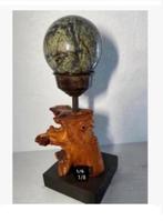 XL edelsteen jungle jaspis bol 8 cm, houder wortelhout, Antiek en Kunst, Ophalen of Verzenden