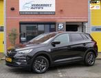 Opel Grandland X 1.2 Turbo Online Edition. camera. CarPlay., Auto's, Opel, Stof, Gebruikt, 1199 cc, Zwart