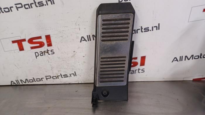 Voetsteun van een Audi TT, Auto-onderdelen, Carrosserie en Plaatwerk, Audi, Gebruikt, 3 maanden garantie, Ophalen of Verzenden