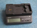 Sony AC-V700A AC-adapter/oplader voor L-serie en F100-serie, Ophalen of Verzenden, Zo goed als nieuw