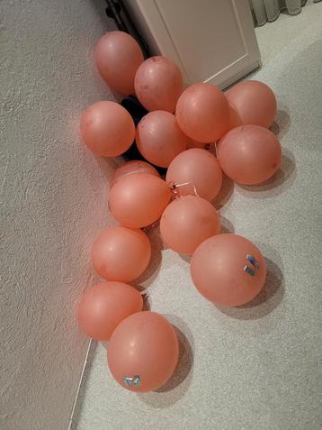 Balonnen Gratis op te halen Over van een verjaardag beschikbaar voor biedingen