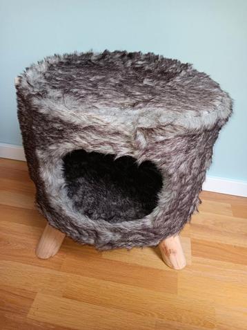 Petrebels hokje voor kat/hond nieuw kattenpoef beschikbaar voor biedingen