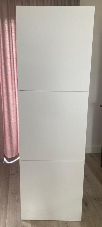 IKEA besta kast beschikbaar voor biedingen