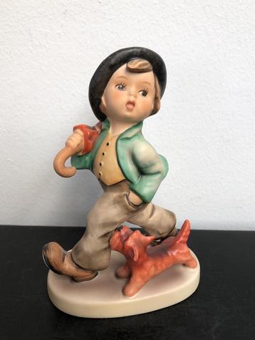 Hummel 5 Wanderbub / Stroling Along (Reyshof) beschikbaar voor biedingen