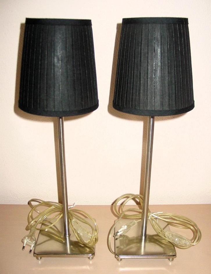 2 vintage Ikea RVS tafellampen met zwarte lampenkap, Huis en Inrichting, Lampen | Tafellampen, Zo goed als nieuw, Minder dan 50 cm