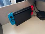 Nintendo Switch, Spelcomputers en Games, Ophalen of Verzenden, Zo goed als nieuw, Met 2 controllers, Switch Original