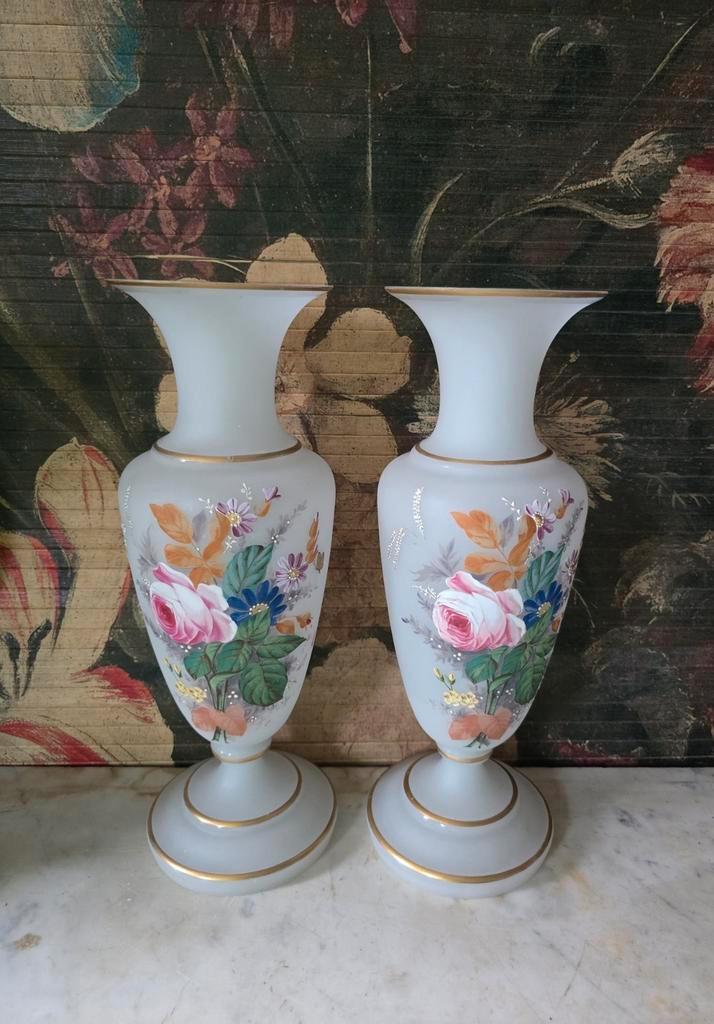 Antiek opaline glazen vaas, Antiek en Kunst, Antiek | Vazen, Ophalen of Verzenden