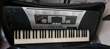 Yamaha PSR-350 Keyboard met Tas beschikbaar voor biedingen
