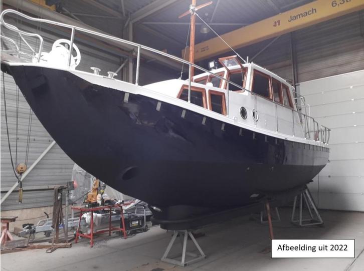 Klassieke rondspanvlet, Watersport en Boten, Motorboten en Motorjachten, Gebruikt, Staal, 9 tot 12 meter, Diesel, Binnenboordmotor